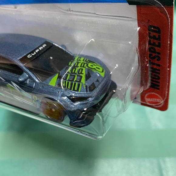 Hot Wheels Cupra e-racer - Picture 4 of 7